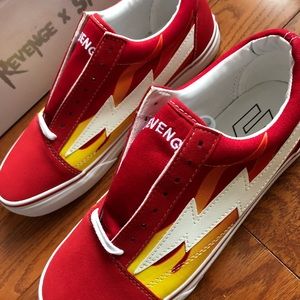Revenge X Storm Ian Conner Red flame size 9